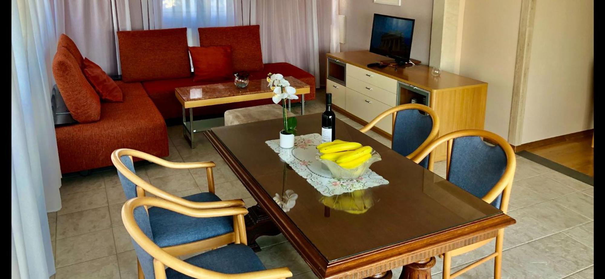 Apartment Luce Mit Pool Makarska