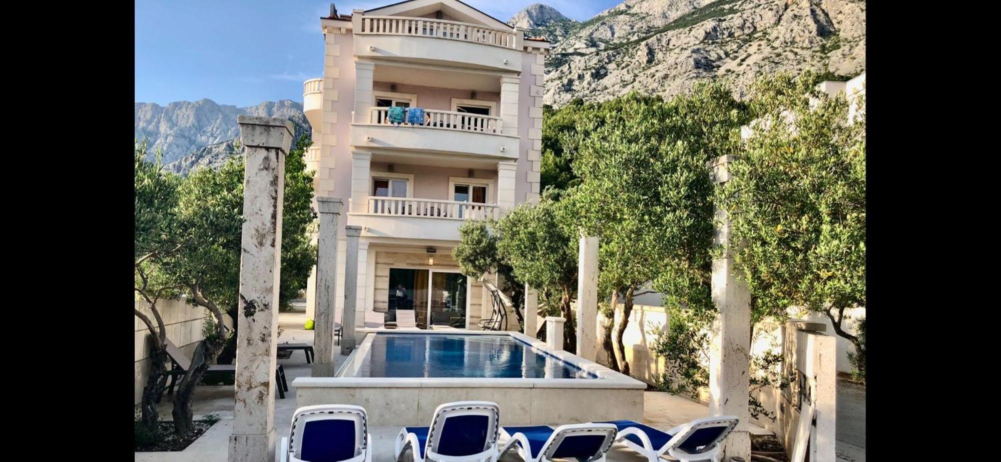 Apartment Luce Mit Pool Makarska