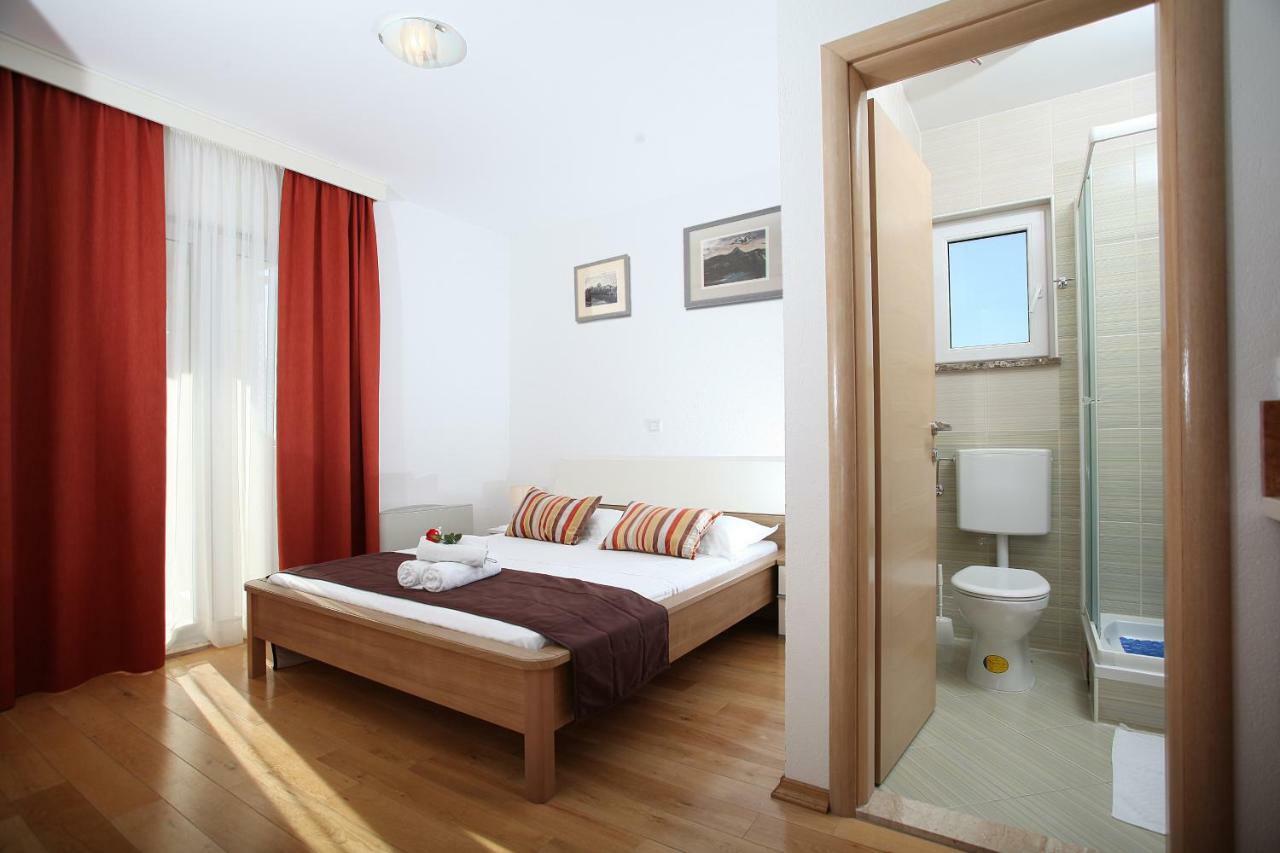 Apartment Luce Mit Pool *