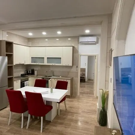 Villa Luce Mit Pool Makarska Exterior photo
