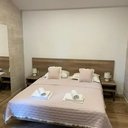 Villa Luce Mit Pool Makarska Exterior photo