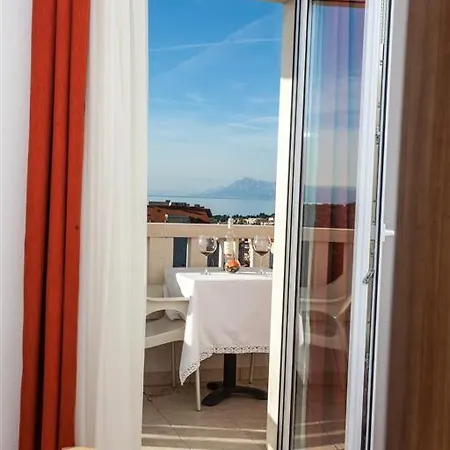 Villa Luce Mit Pool Makarska Exterior photo
