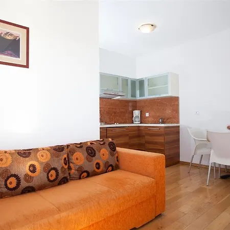 Villa Luce Mit Pool Makarska Exterior photo