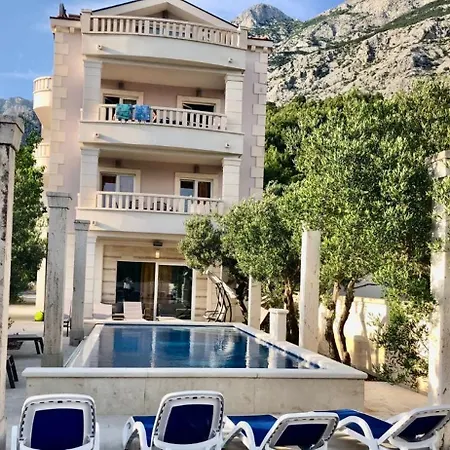Villa Luce Mit Pool Makarska Exterior photo
