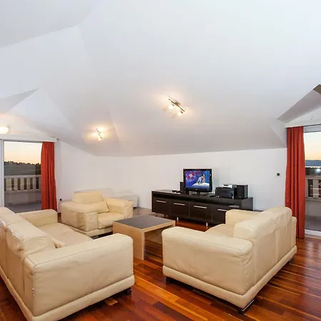 Villa Luce Mit Pool Makarska Room photo