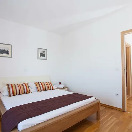 Villa Luce Mit Pool Makarska Exterior photo