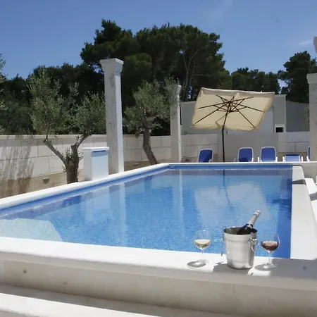 Villa Luce Mit Pool Makarska Room photo